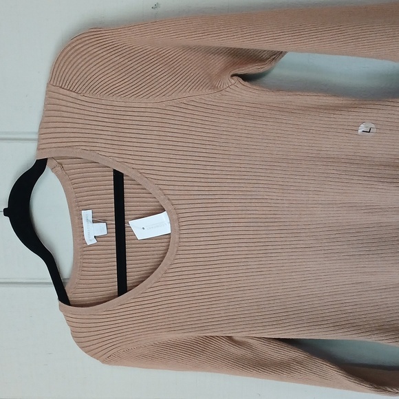 New York & Co NWT Light Brown Tan Ribbed Tunic Sweater With Front Slit Large - Picture 3 of 9